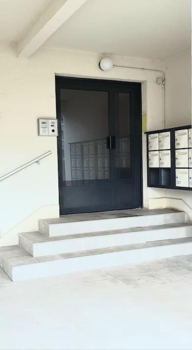 Quartier Des Emailleurs-T4 Avec Balcon Et Garage Apartment Лимож Екстериор снимка